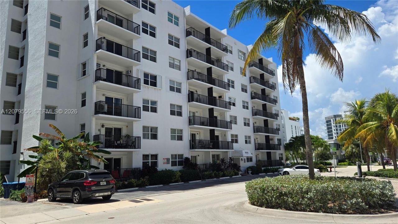 3000 Riomar St, Unit 703, Fort Lauderdale, FL 33304 Photo
