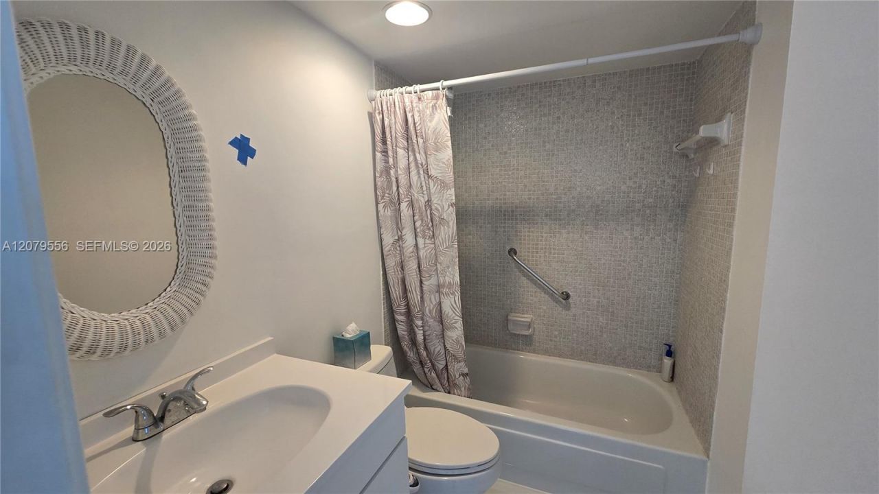 3000 Riomar St, Unit 703, Fort Lauderdale, FL 33304 Photo
