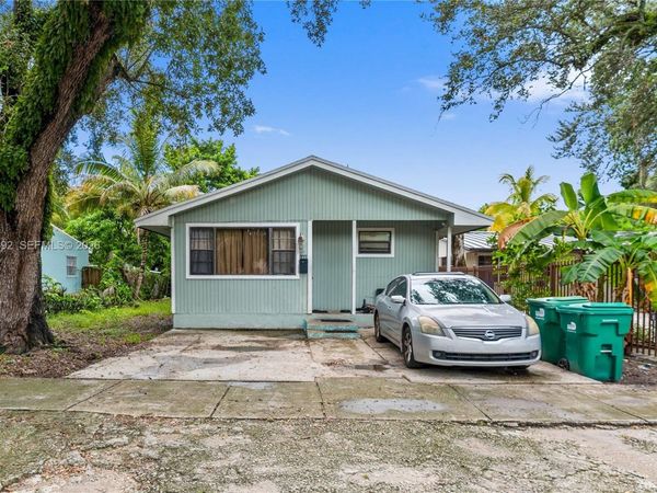 1885 NW 113th Ter , Miami, FL 33167