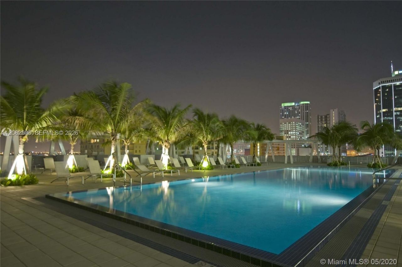 79 SW 12 St, Unit 3810-S, Miami, FL 33130 Photo