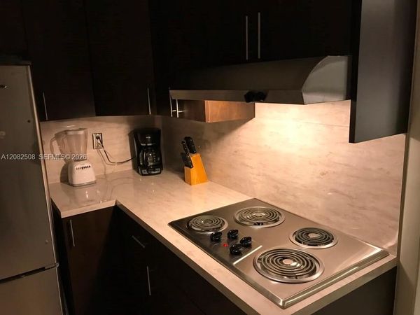 7000 NW 186th St, Unit 4-422, Hialeah, FL 33015