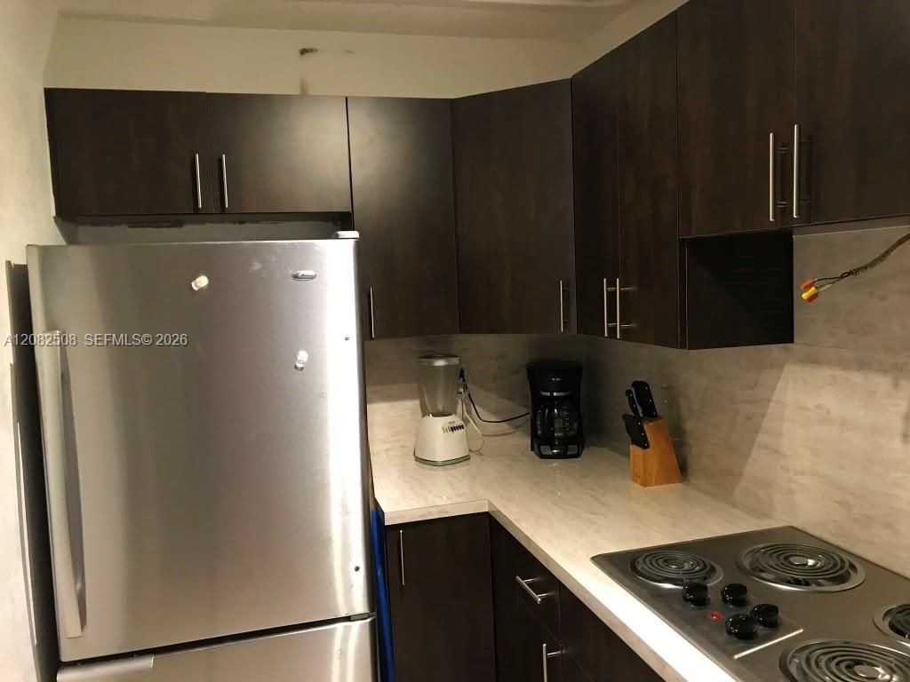7000 NW 186th St, Unit 4-422A, Hialeah, FL 33015 Photo