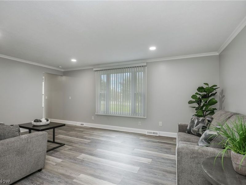2783 State Street NW, Uniontown, OH 44685 Photo 16