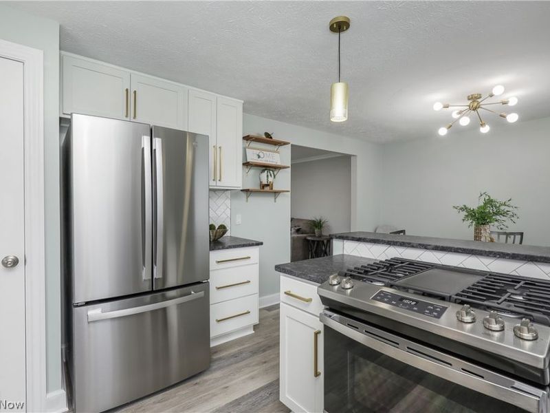 2783 State Street NW, Uniontown, OH 44685 Photo 9