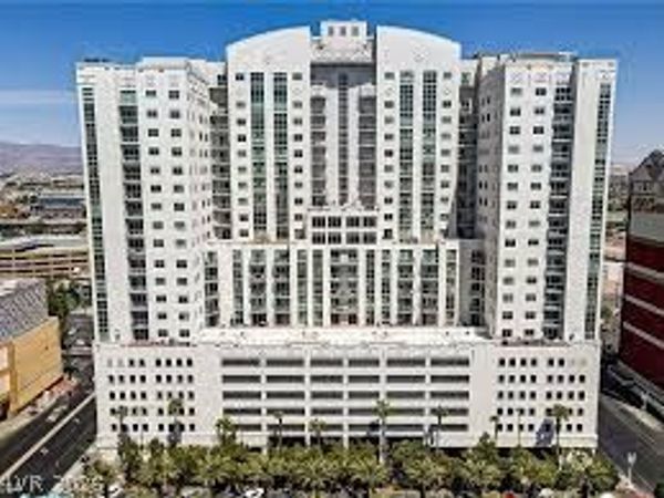 150 N LAS VEGAS Boulevard , Unit 2215, Las Vegas, NV 89101