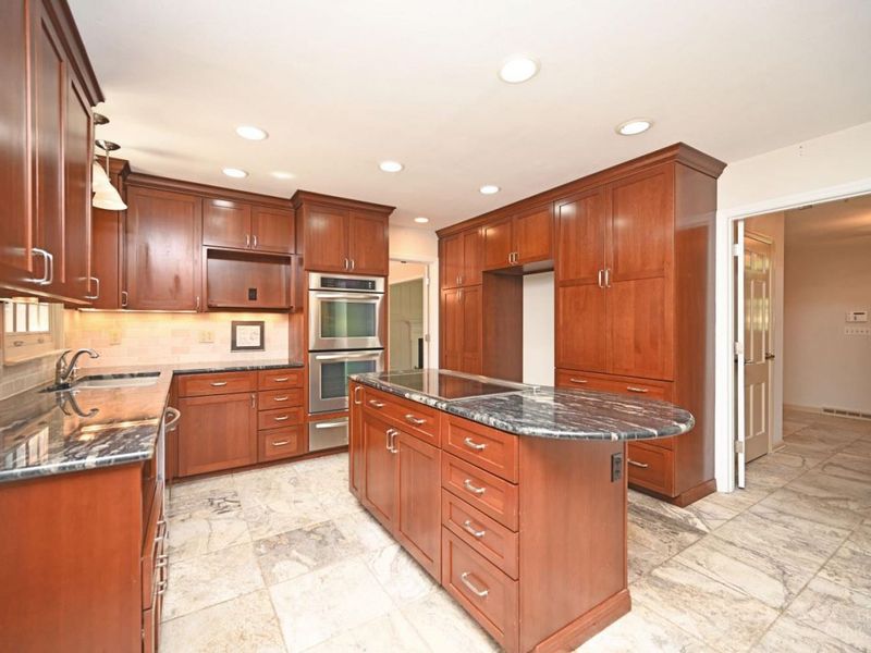 1210 Ashburton Drive, Washington Township, OH 45459 Photo 11