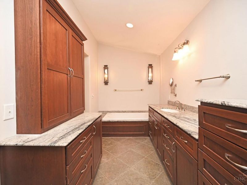 1210 Ashburton Drive, Washington Township, OH 45459 Photo 41