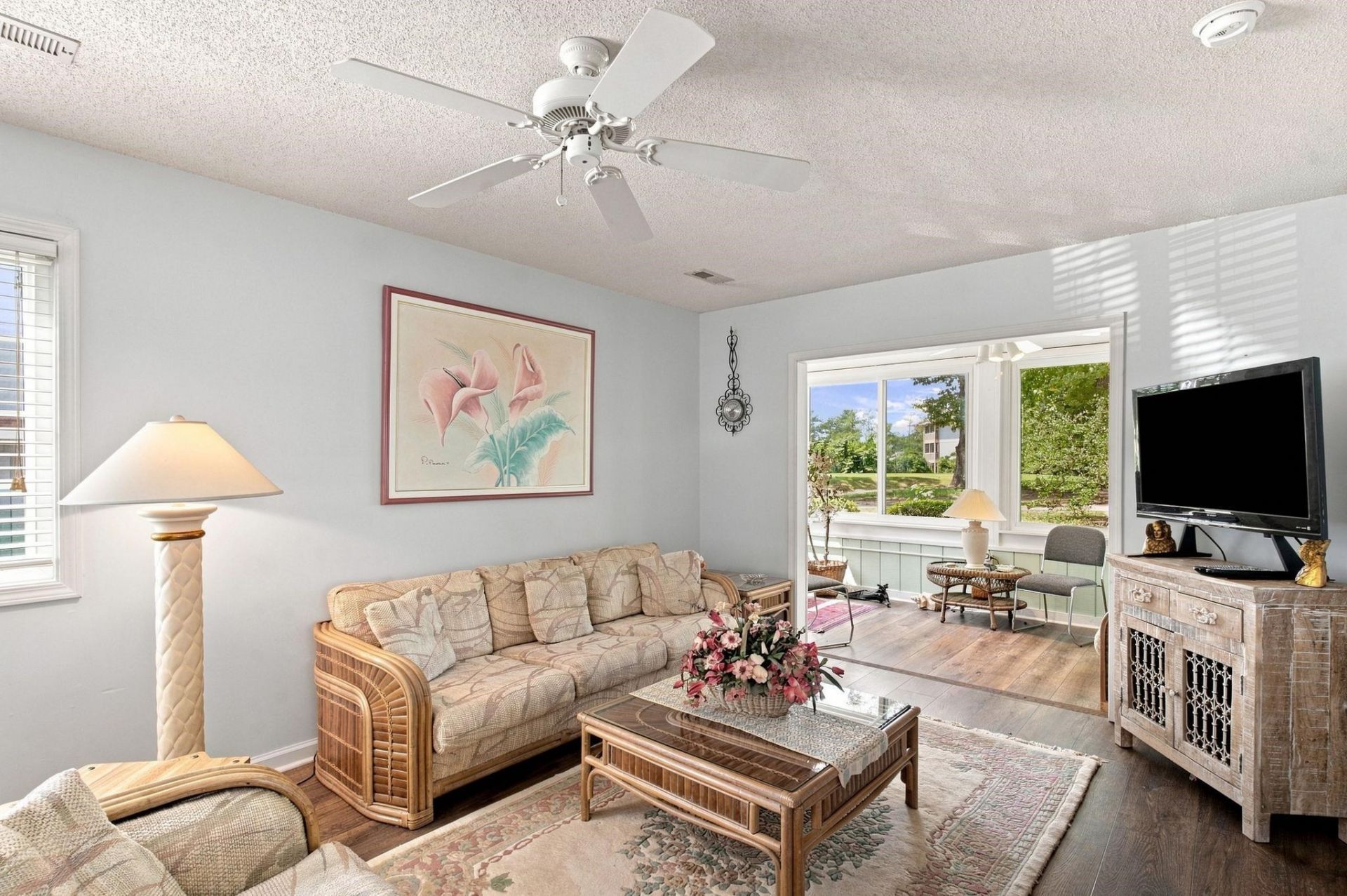 4640 Greenbriar Dr. Photo 14