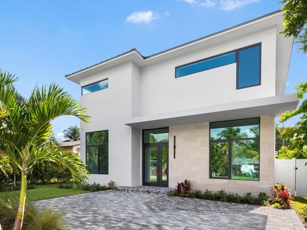 827 SE 2nd Avenue, Delray Beach, FL 33483