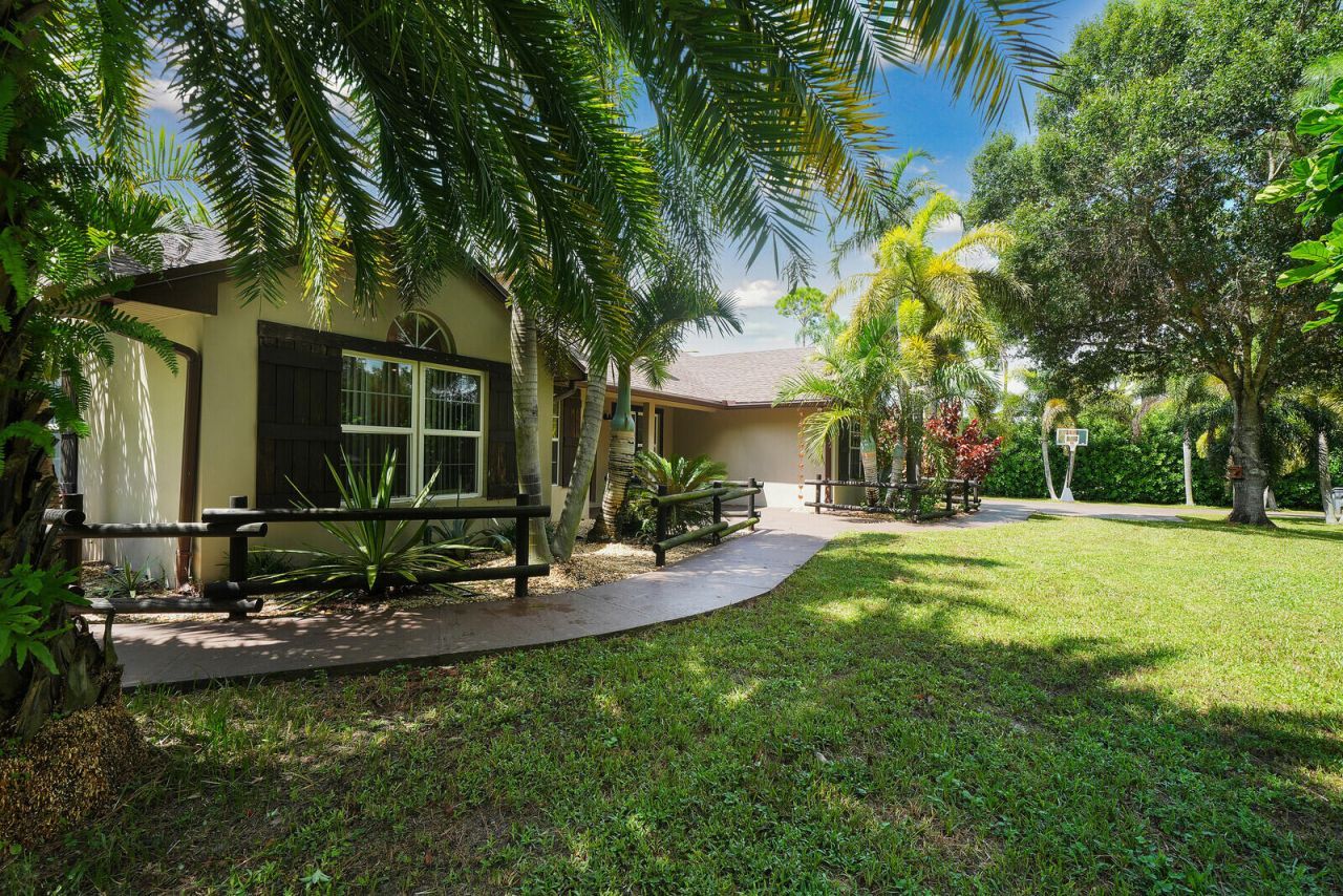 12212 82nd Street N, West Palm Beach, FL 33412 Photo