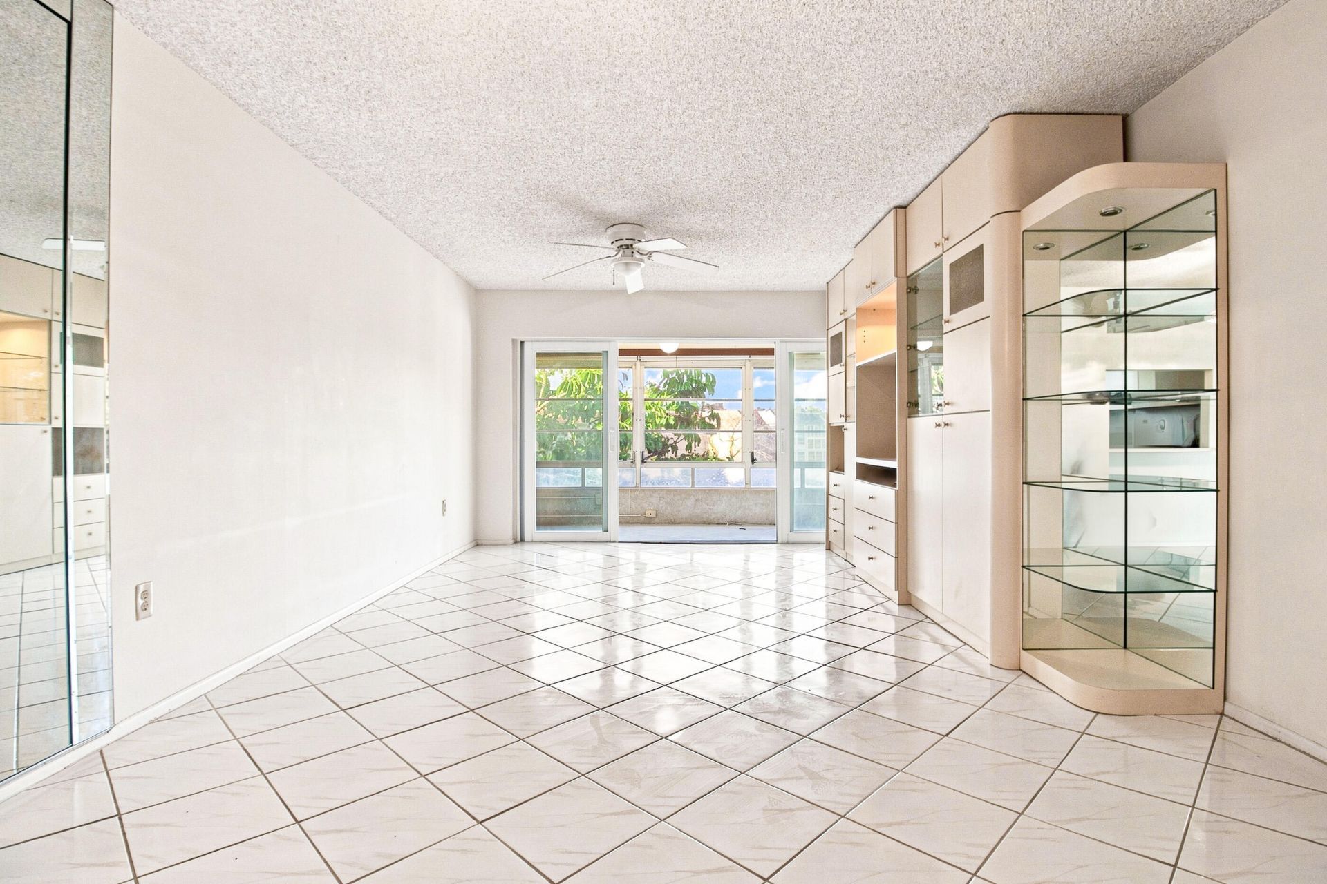 8321 Sands Point Boulevard, Unit D305, Tamarac, FL 33321 Photo