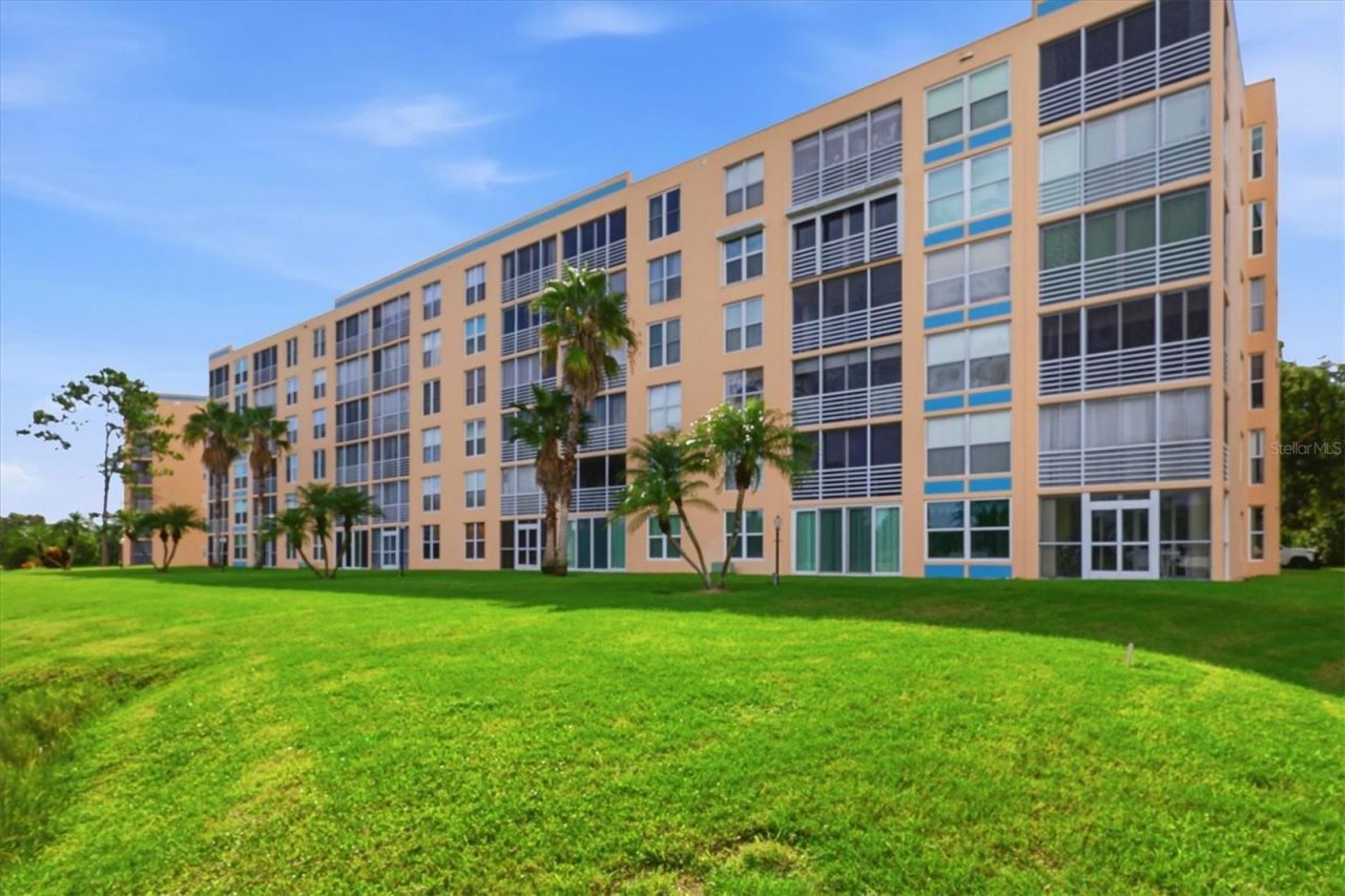 4570 Pinebrook Circle , Unit 503, Bradenton, FL 34209 Photo