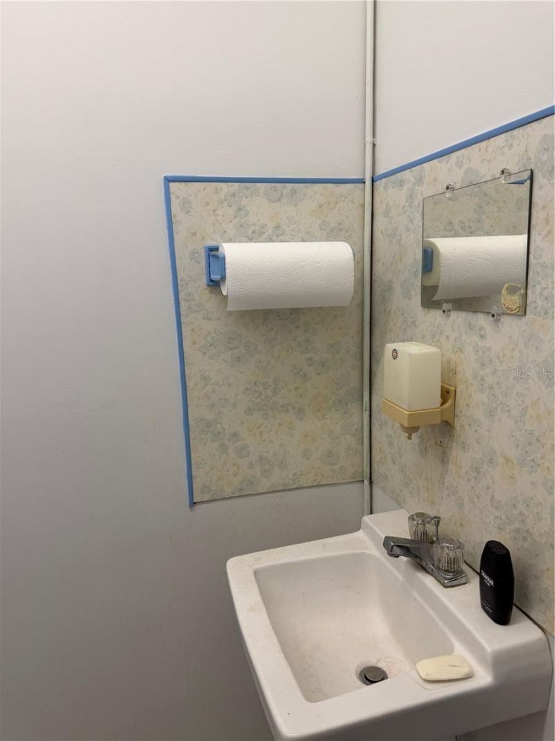 5561 NE 35th Street , Silver Springs, FL 34488 Photo