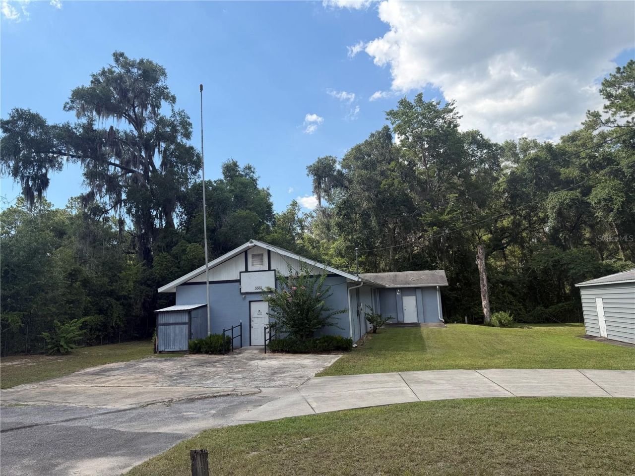 5561 NE 35th Street , Silver Springs, FL 34488 Photo