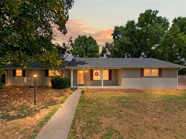 2004 Camino Real , Springdale, AR 72762