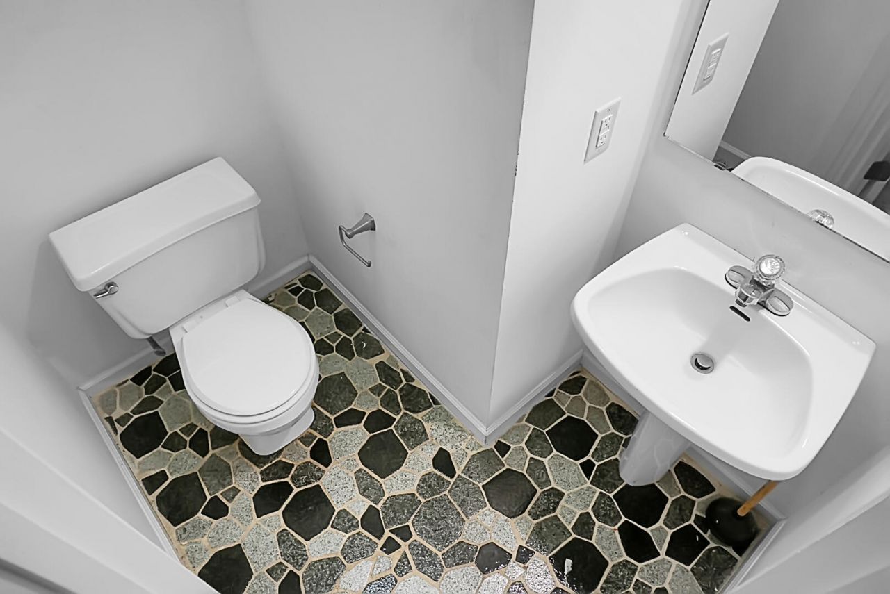 103 Stoneybrea Court Photo 12