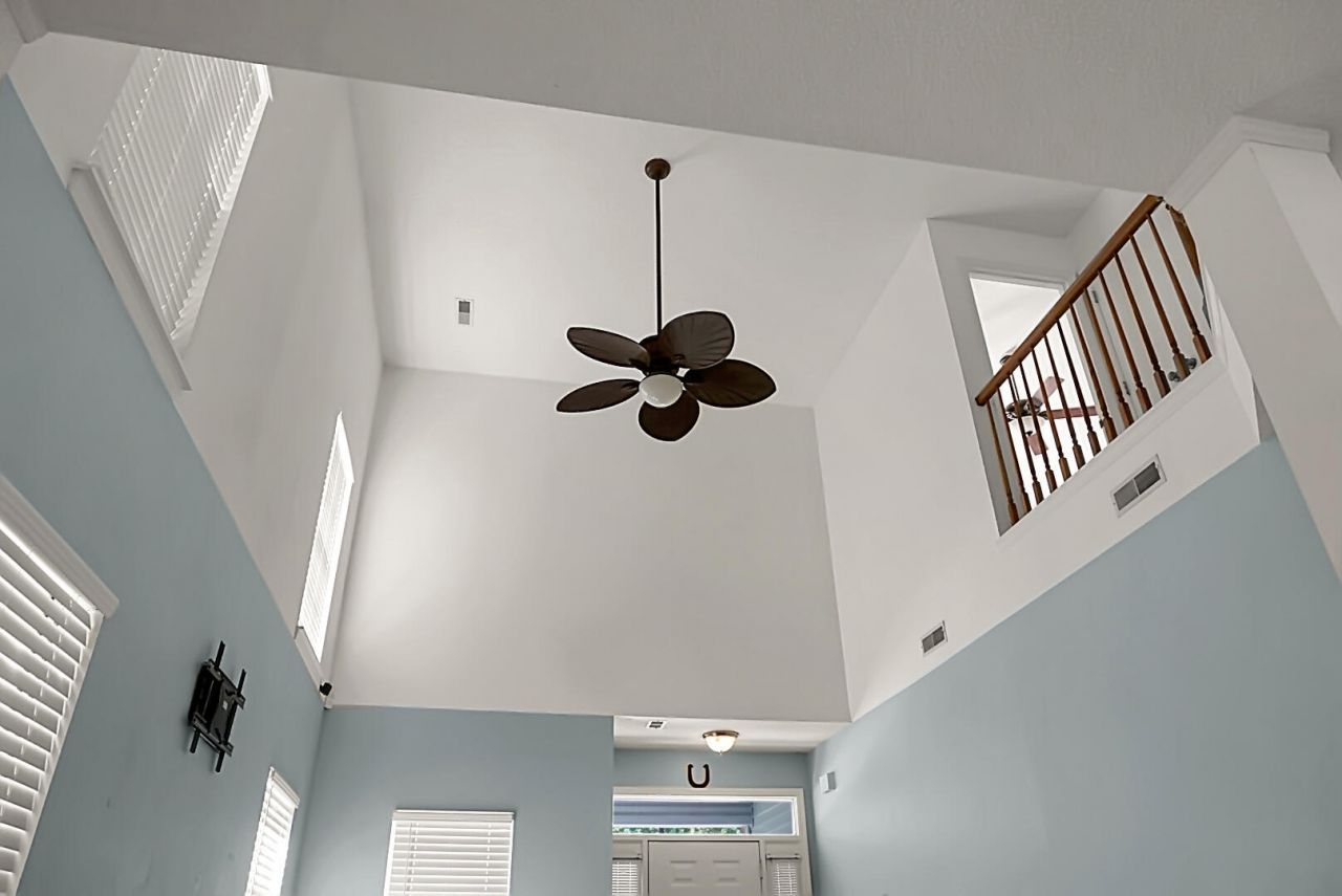 103 Stoneybrea Court Photo 7