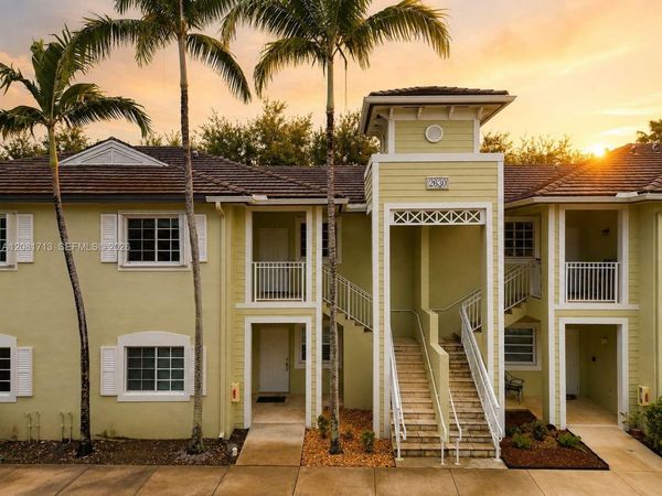 2630 NE 3rd Dr , Unit 202, Homestead, FL 33033