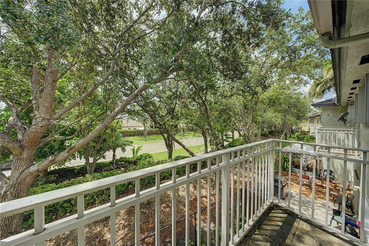 2630 NE 3rd Dr, Unit 202, Homestead, FL 33033 Photo