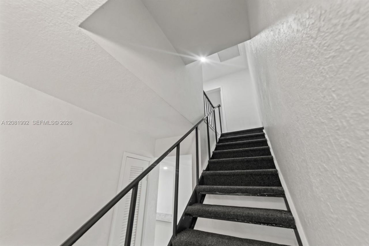 1710 NE 142nd St , Unit 1710, North Miami, FL 33181 Photo