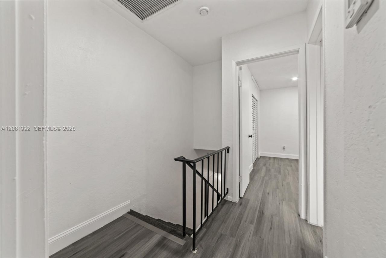 1710 NE 142nd St , Unit 1710, North Miami, FL 33181 Photo