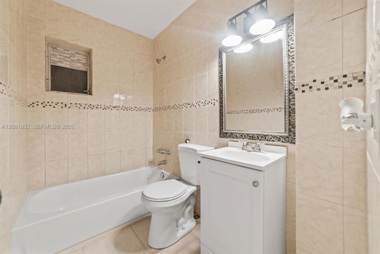 1710 NE 142nd St , Unit 1710, North Miami, FL 33181 Photo