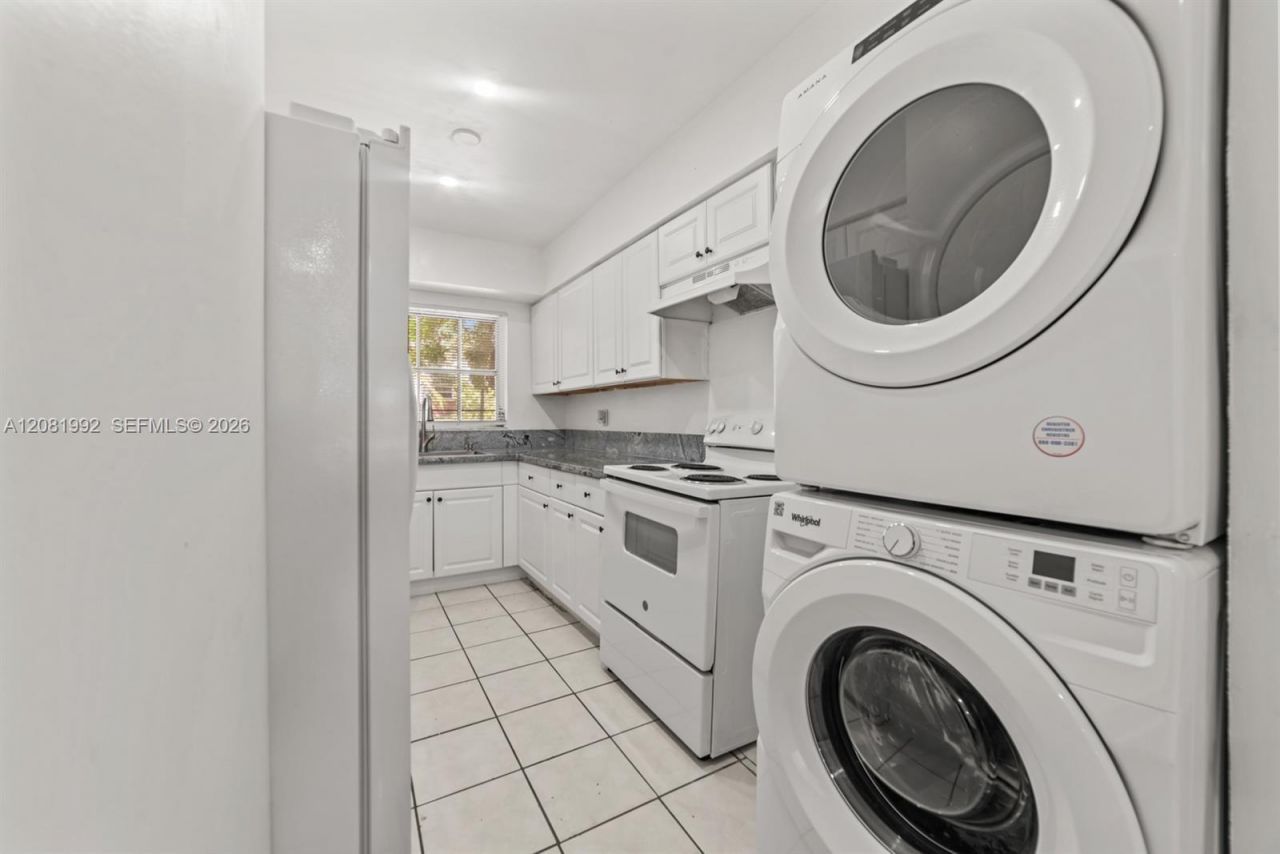 1710 NE 142nd St , Unit 1710, North Miami, FL 33181 Photo
