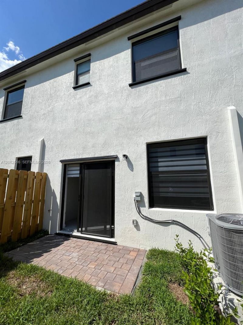 12908 SW 233rd Ter , Homestead, FL 33032 Photo