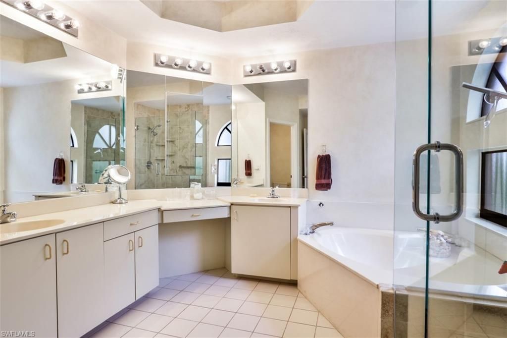 6500 Valen Way , Unit A-305, Naples, FL 34108 Photo