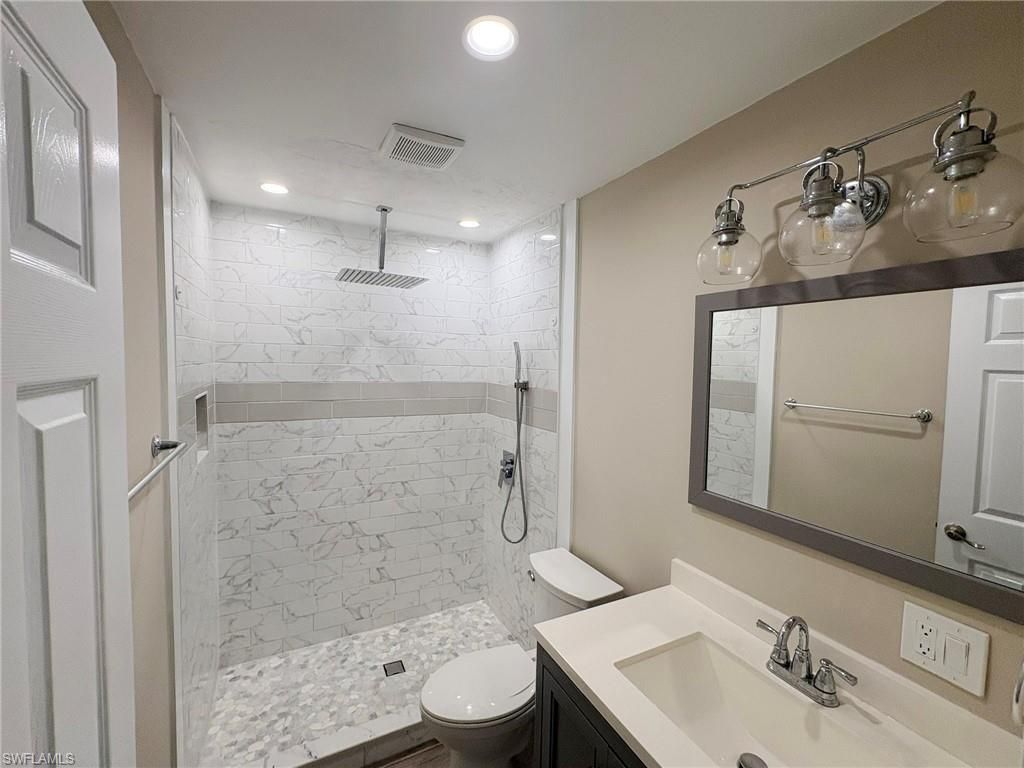 11460 Caravel Cir , Unit 5002, Fort Myers, FL 33908 Photo