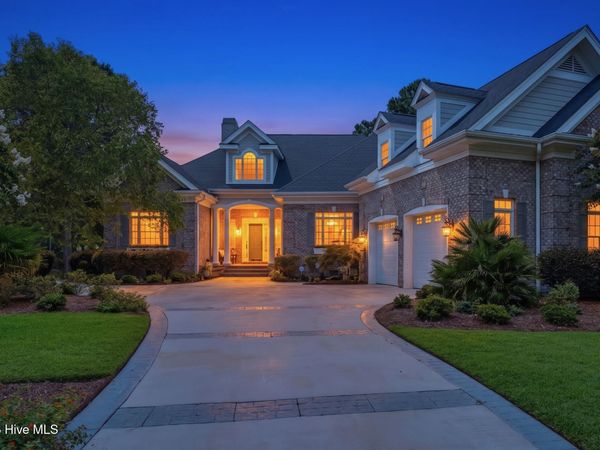 568 Wicklow Square SW, Ocean Isle Beach, NC 28469