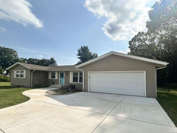 28970 Alpine Lane, Elkhart, IN 46514
