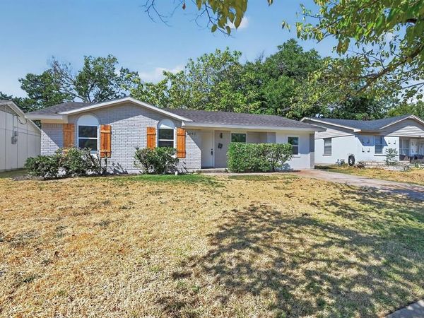 2642 Brady Lane, Grand Prairie, TX 75052
