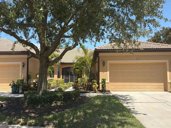 201 Shell Falls Drive, Apollo Beach, FL 33572