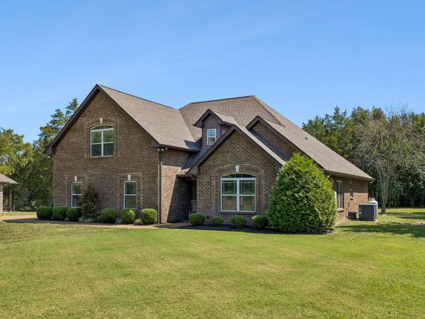2045 Mann Rd, Lebanon, TN 37087