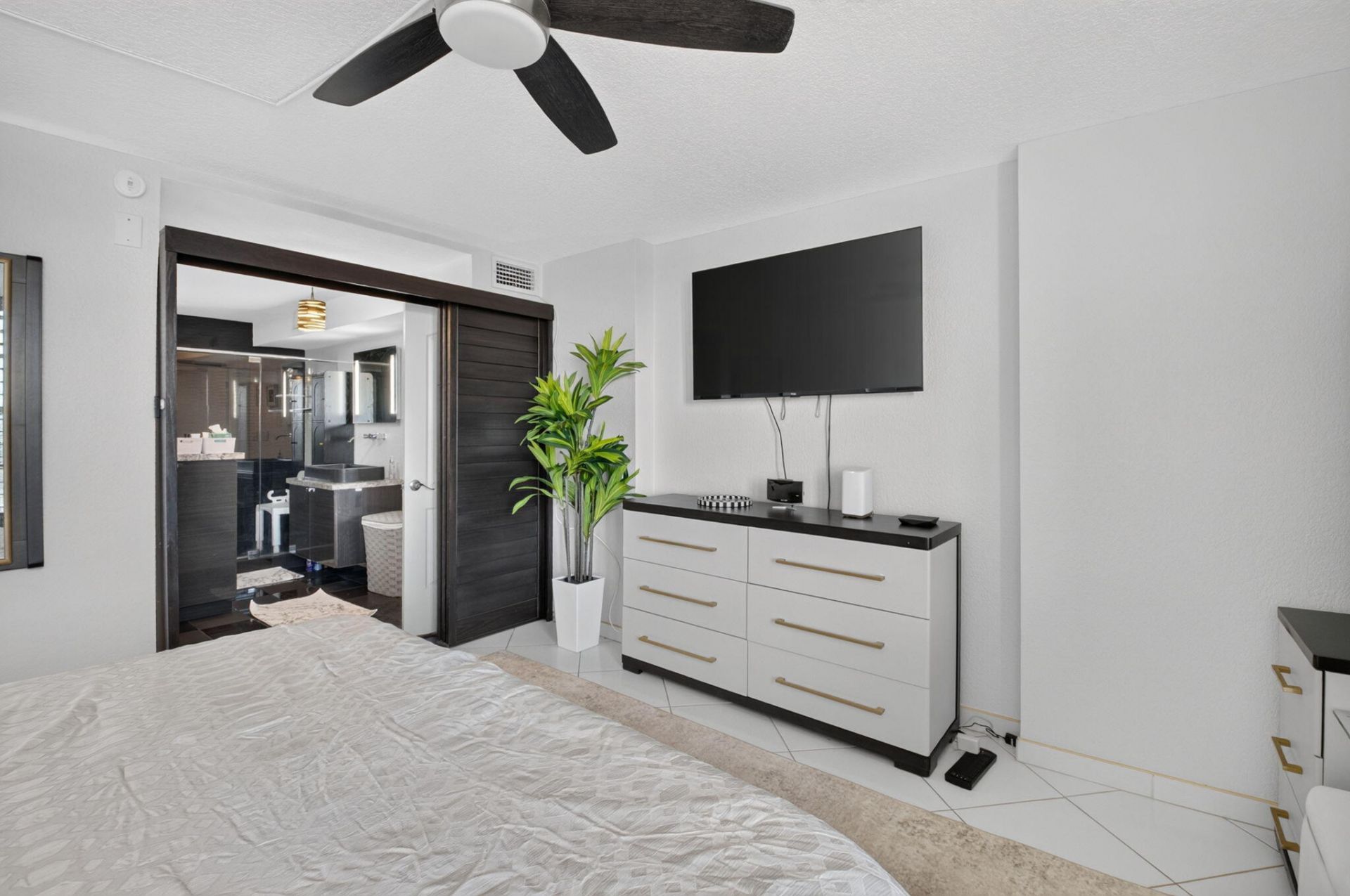 13 Royal Palm Way, Unit 5050, Boca Raton, FL 33432 Photo
