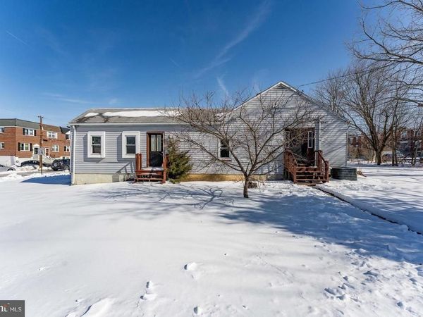 390 MARY STREET , DOWNINGTOWN, PA 19335
