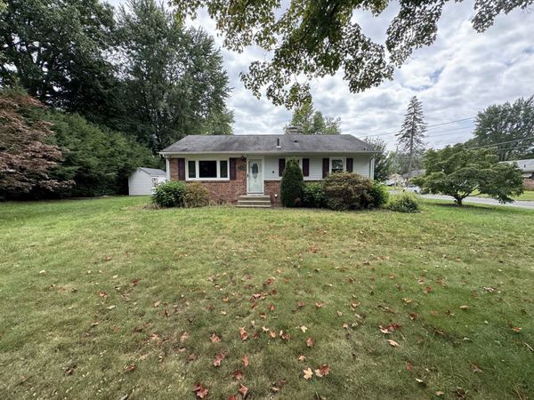 115 Burns Ave, Springfield, MA 01119