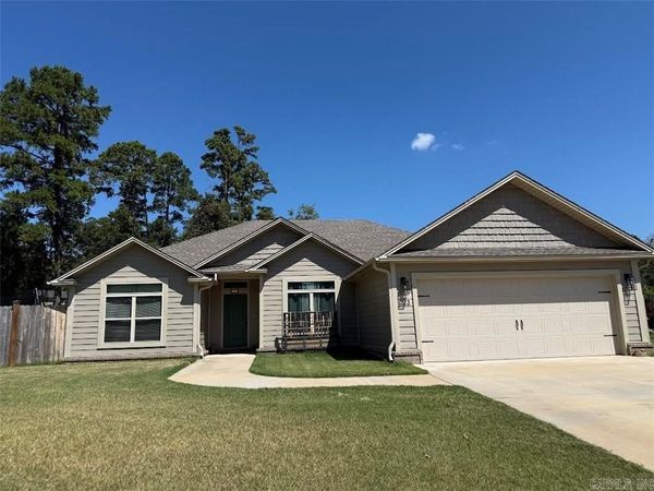222 Promenade Cir , Russellville, AR 72801