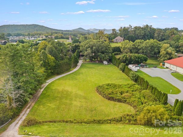 5640 Boylston Highway , Mills River, NC 28759