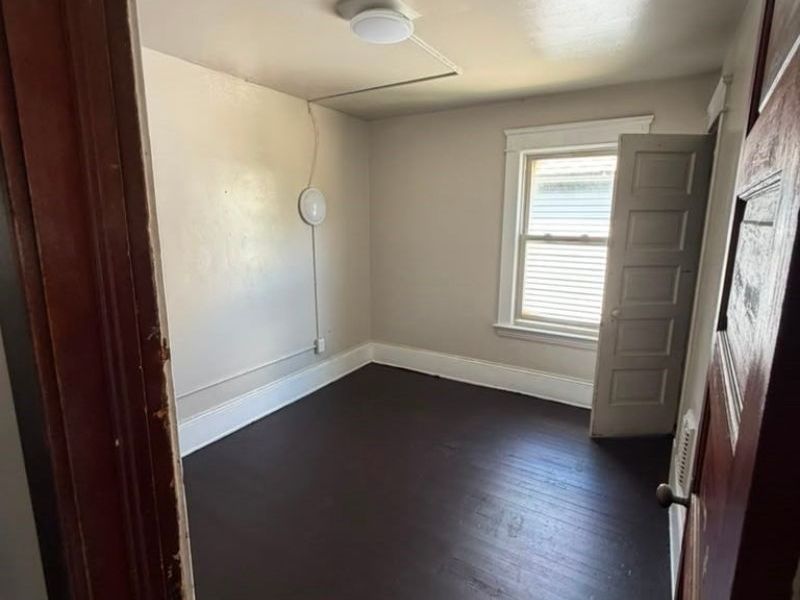 10524 Helena Avenue, Cleveland, OH 44108 Photo 19