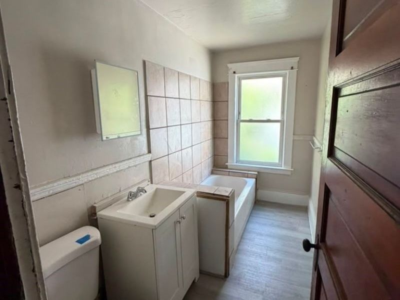 10524 Helena Avenue, Cleveland, OH 44108 Photo 20