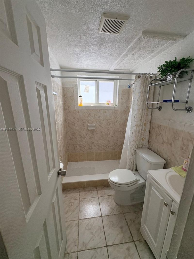 1125 SE 9th Ave , Unit 2, Hialeah, FL 33010 Photo