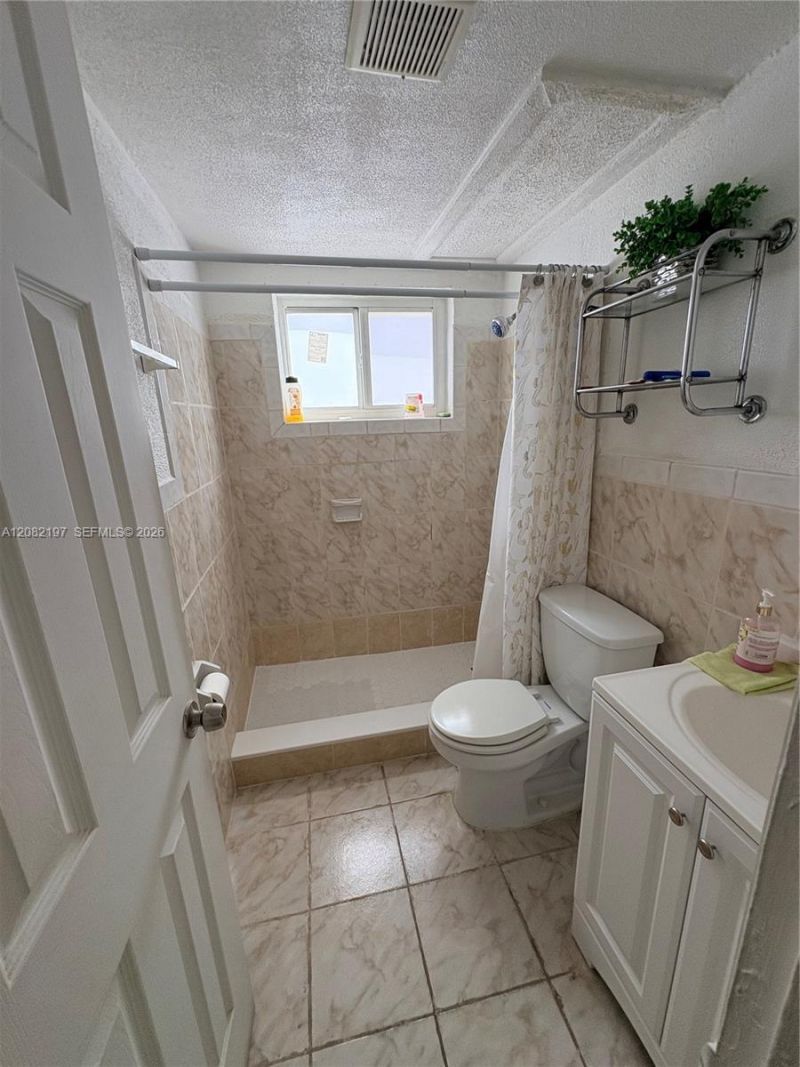 1125 SE 9th Ave , Unit 2, Hialeah, FL 33010 Photo