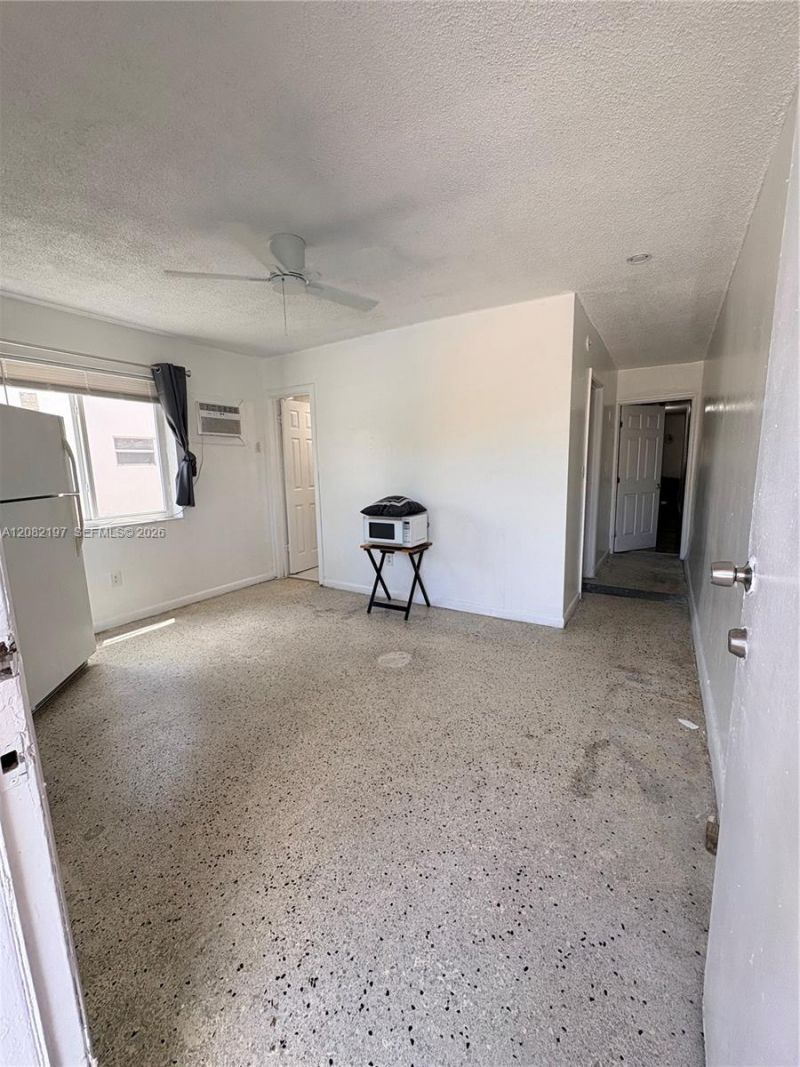 1125 SE 9th Ave , Unit 2, Hialeah, FL 33010 Photo