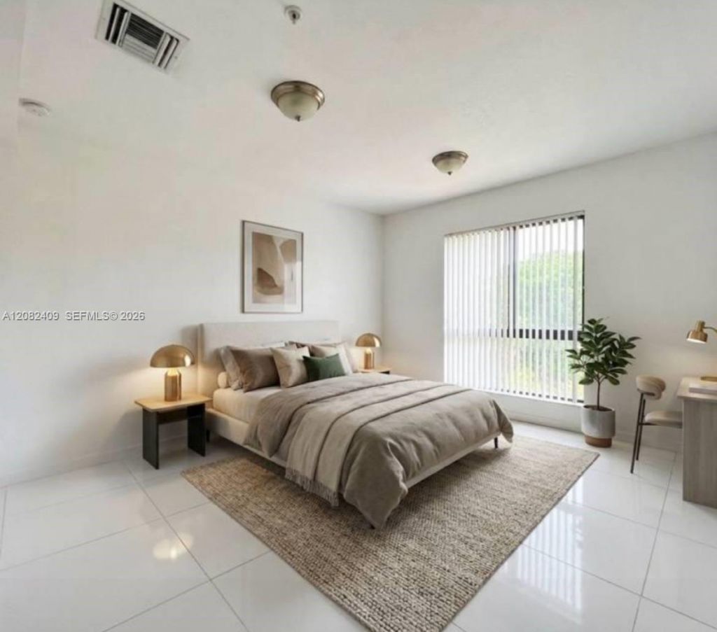 440 E 27th St , Unit 206, Hialeah, FL 33013 Photo