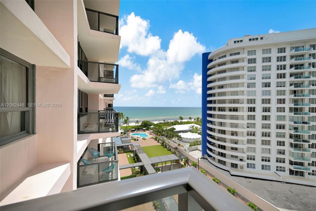 5225 Collins Ave, Unit 1015, Miami Beach, FL 33140 Photo
