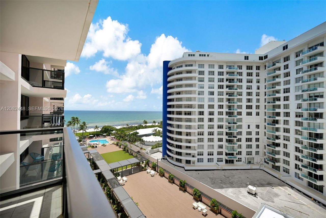 5225 Collins Ave, Unit 1015, Miami Beach, FL 33140 Photo