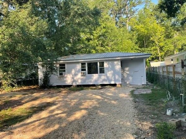 610 CHURCH Street , Amite, LA 70422