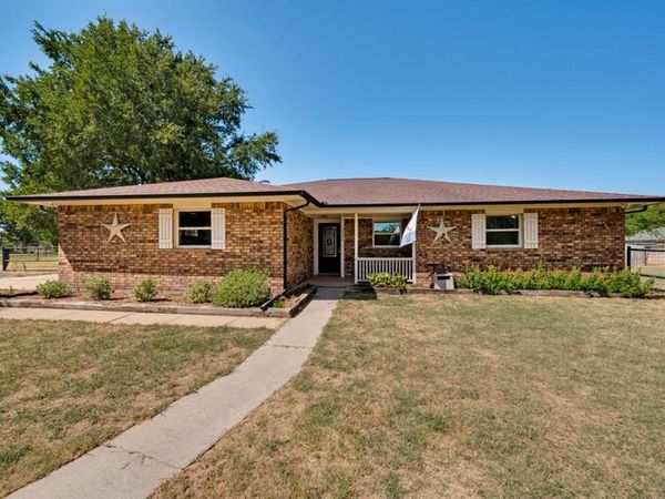 3524 Sauls Road, Aubrey, TX 76227